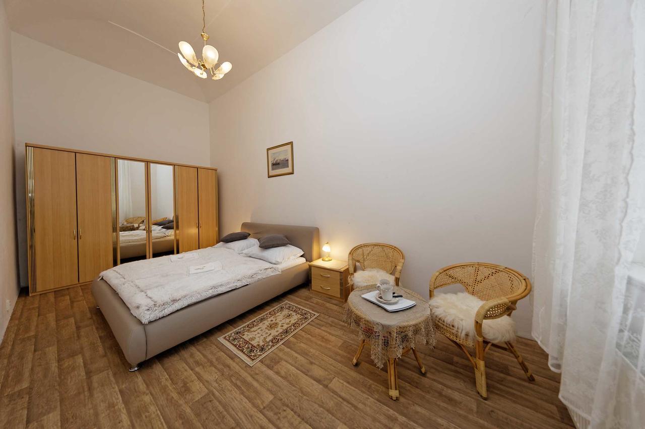 Apartments U Cisare Praga Exterior foto