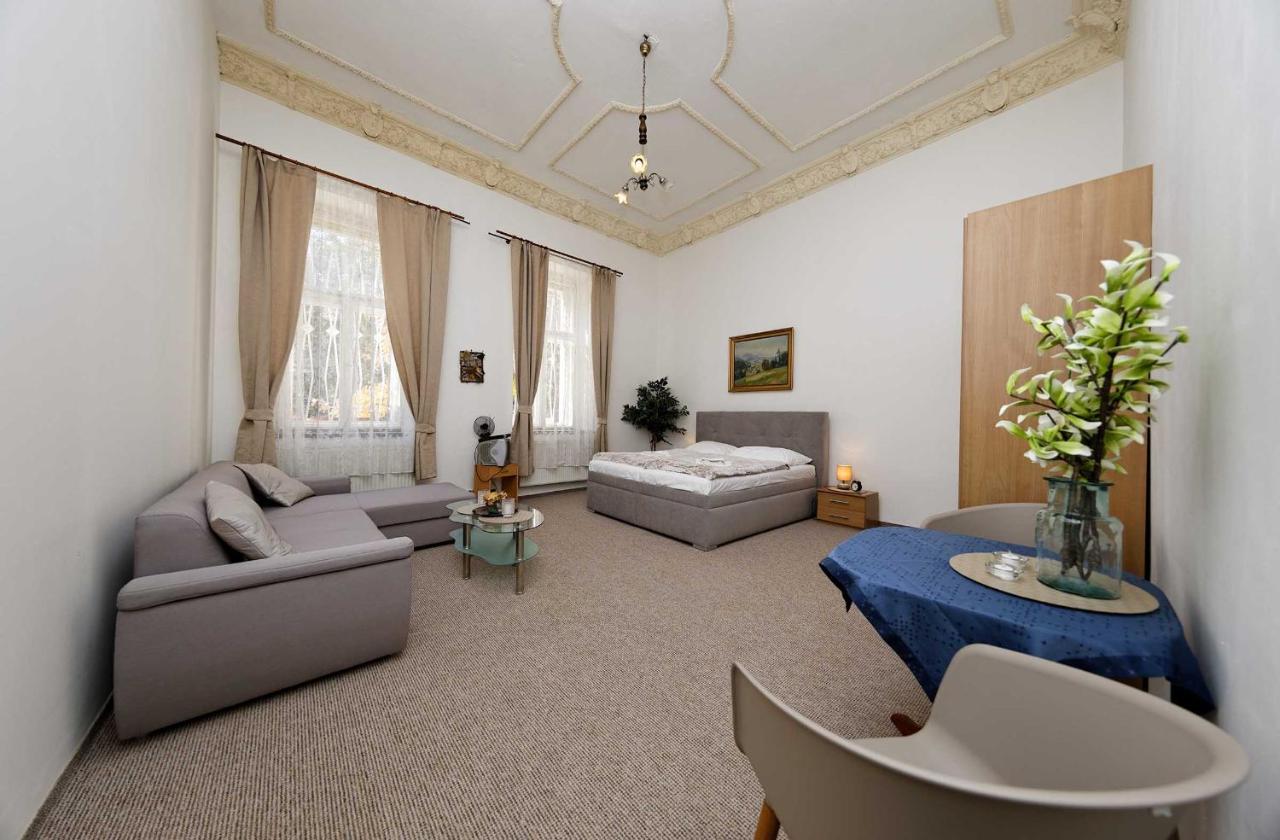 Apartments U Cisare Praga Exterior foto